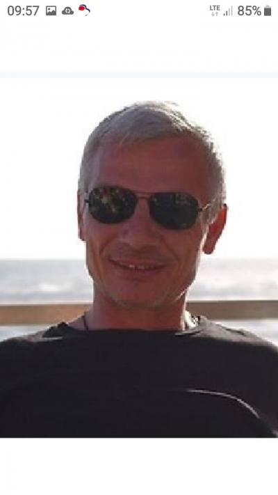 Paul 54 ปี Metz France