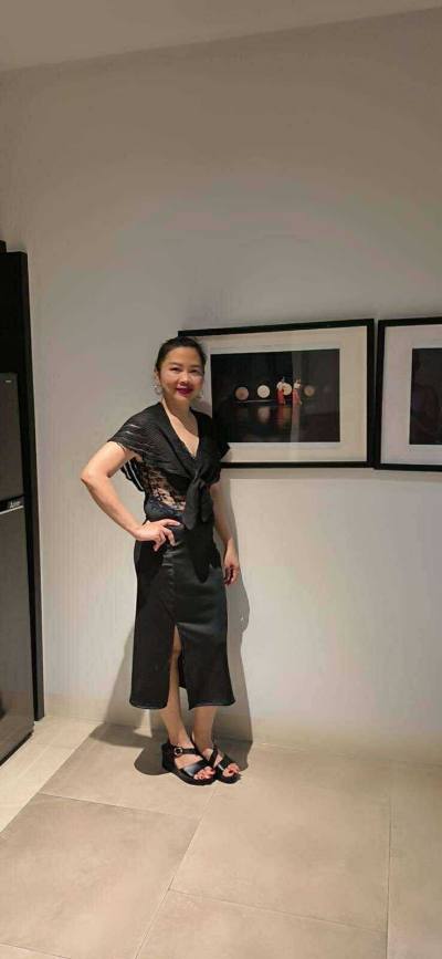 Emma 44 ans Muang  Thaïlande