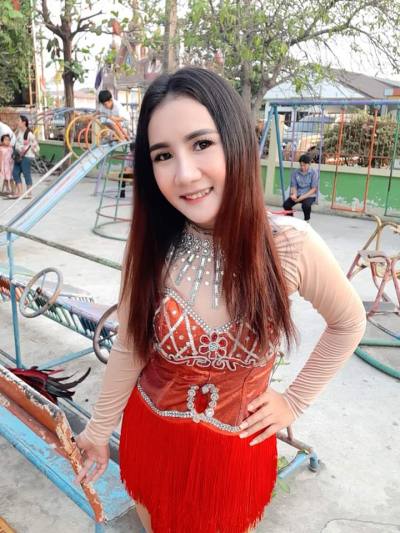 Nam 27 ans แปดริ้ว Thaïlande