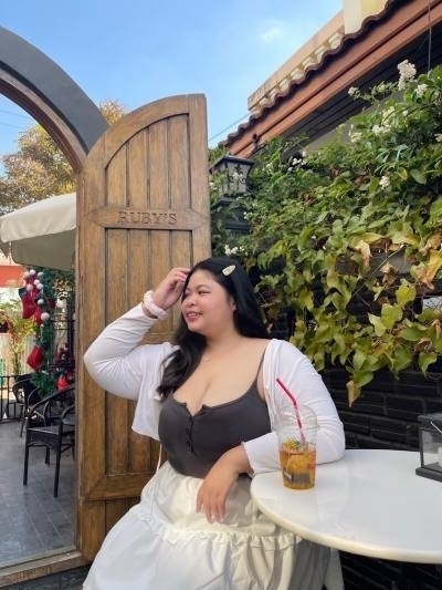 Khwan 22 ans Samut Prakan Thaïlande