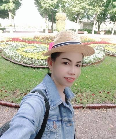Natcha 47 ans ทุ่งฝน Thaïlande