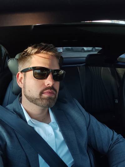 Adrian 34 ปี Freiburg Germany