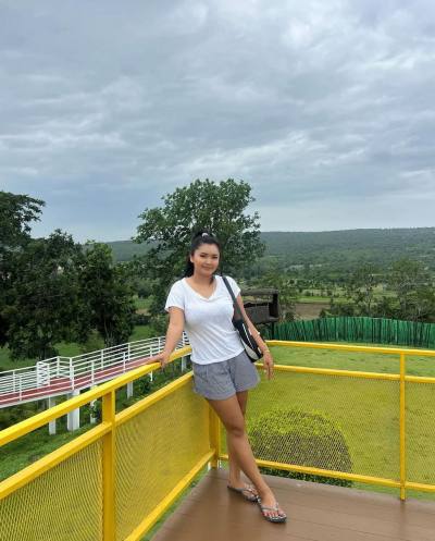 Anong 32 ans Siam Thaïlande