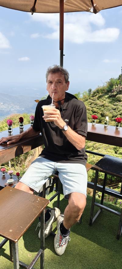 Alain 70 ปี Seraing Belgium
