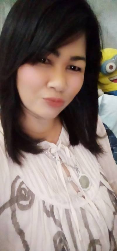 Lin 44 ans ลำสนธิ Thaïlande