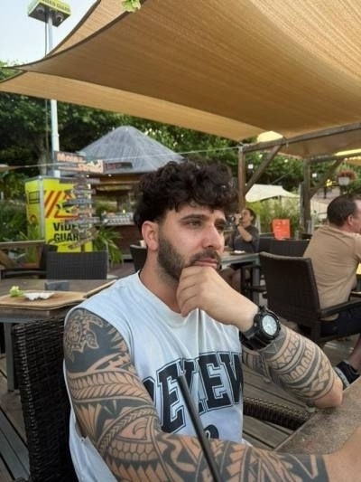 Jermias 27 ปี Mainz Germany