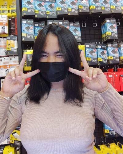 FERN 24 ans คำม่วง Thaïlande