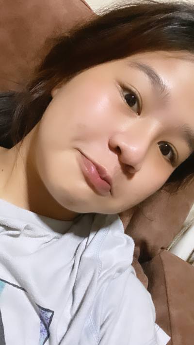 Prae 19 ans บางน้ำเปรี้ยว Thaïlande