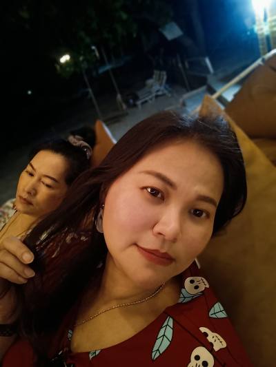 Mam 45 ans Samut Prakan Thaïlande