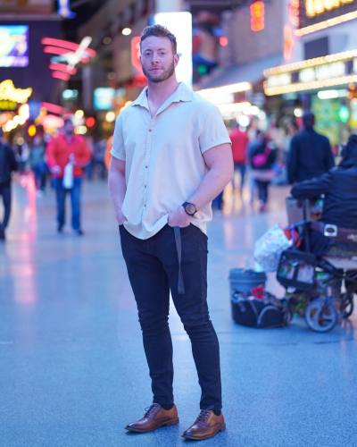 Alex 40 ปี Michigan  United States