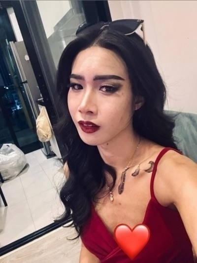 Dina 30 ans Pattaya Thaïlande