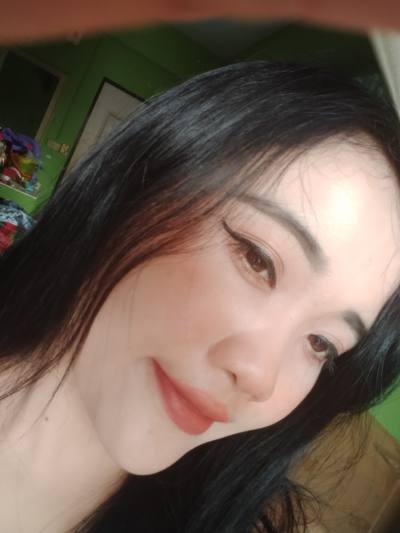 Linda 21 Jahre Bangkok Thailand