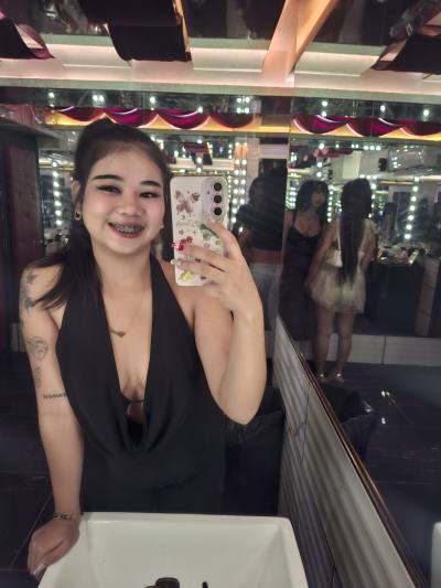 Siranee 21 ans Bangkok Thaïlande