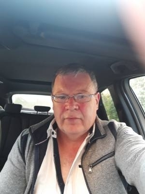 Michel 62 ans Vannes France