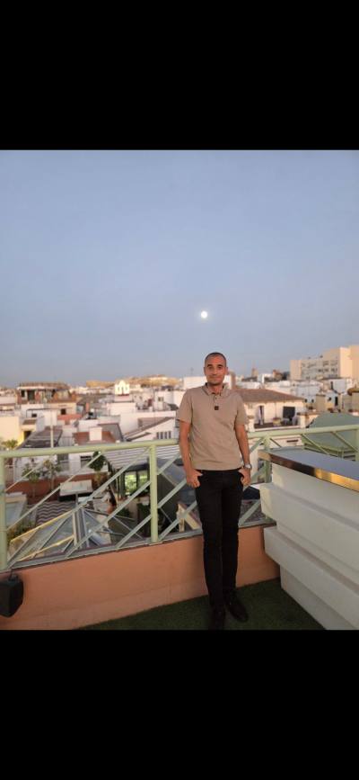 Mehdi 37 years Patong Thailand