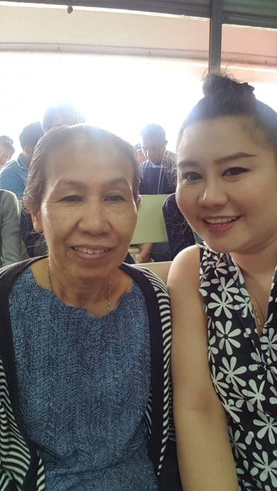 Fon 43 ans เมือง Thaïlande