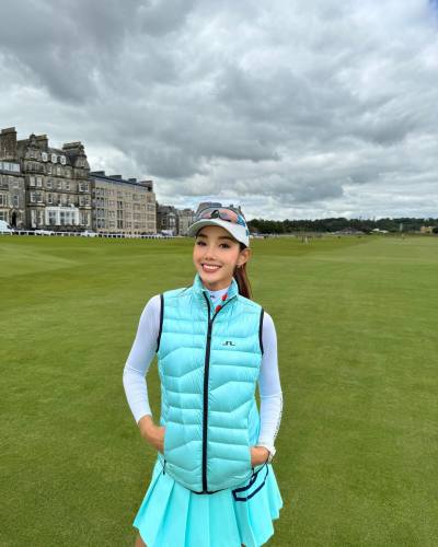 Pimmada 36 years Watthana Thailand