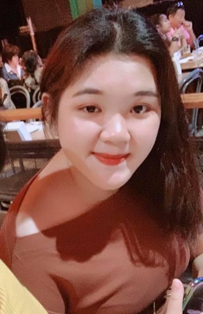 Noon 28 ans Muang Thaïlande