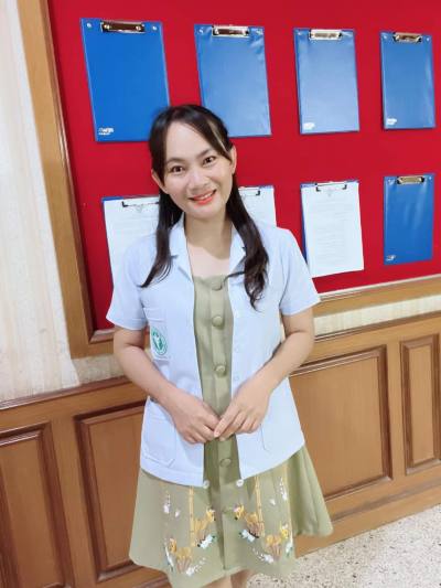 Siri 37 Jahre Sakon Nakhon Thailand
