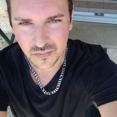 Julien 36 ปี Dreux France