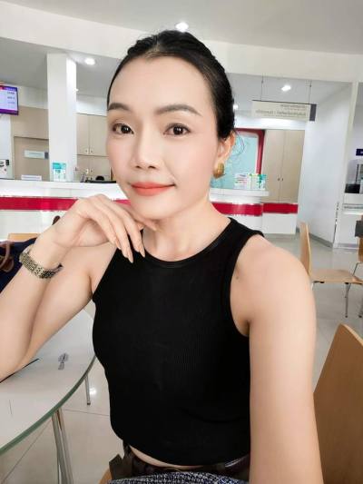 Chalita 45 years Bangkok Thailand