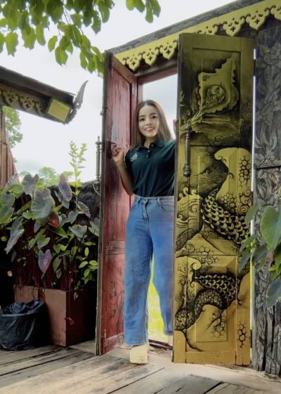 Nuchjaree 37 ans Thailand Thaïlande