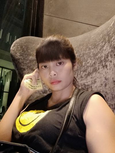 Aomrat 33 Jahre Pattaya Thailand