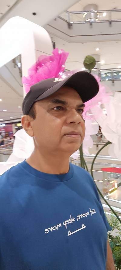 Vijay 56 ปี Manila Philippines