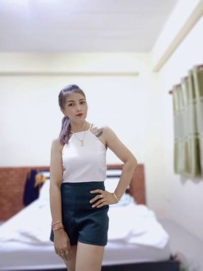 Ann 43 ans Muang  Thaïlande