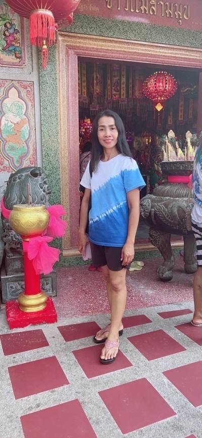 Srisuda 49 ans Phosai Thaïlande