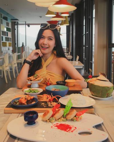 Mai 35 years Bangkok  Thailand