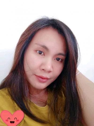 Pui 32 years หนองหาน Thailand