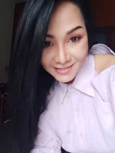 Kan 48 ans ท่าหลวง Thaïlande