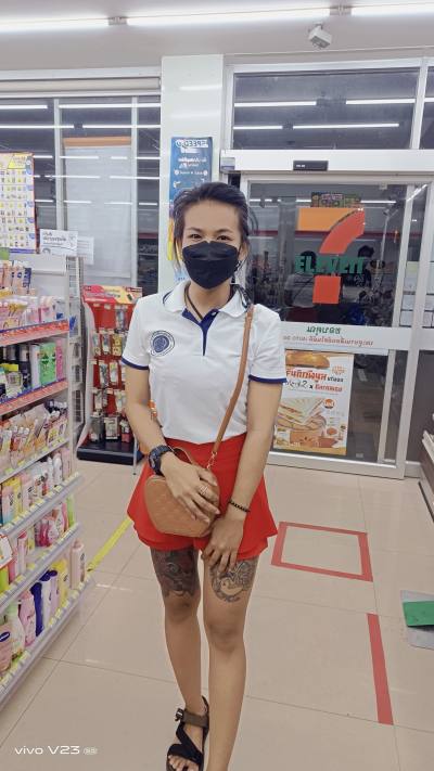Wannisa 26 ans Meang Thaïlande