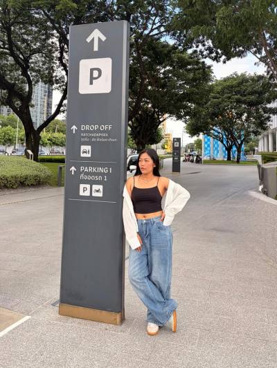 Lilly 39 years Lampang Thailand