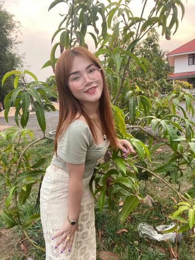Karawee 27 Jahre Pattaya Klang Thailand