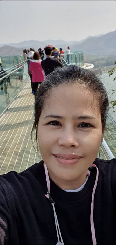 Kanya VIP Site de rencontre femme thai Thaïlande rencontres célibataires 33 ans