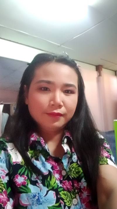 Nok 36 Jahre Nakhon Ratchasima Thailand