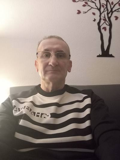 Jean paul 65 ปี Bayonne  France