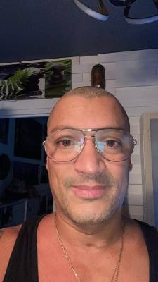 Eric 56 ปี Val De Marne France