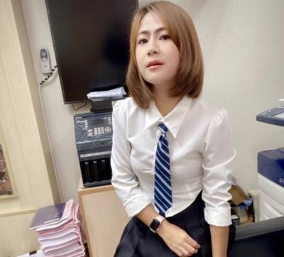 Pichaya 35 ans Karasin Thaïlande