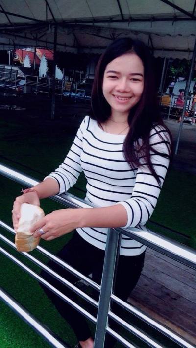 Noonoi 32 ans ปากท่อ Thaïlande
