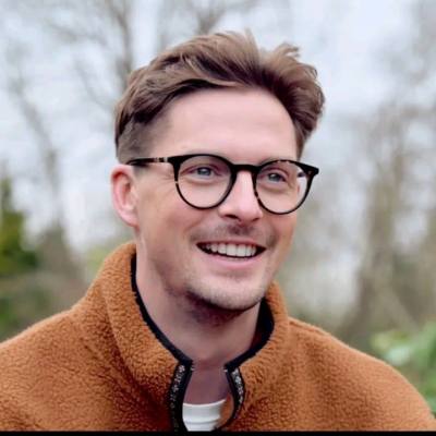 George 40 ปี London Uk  United Kingdom