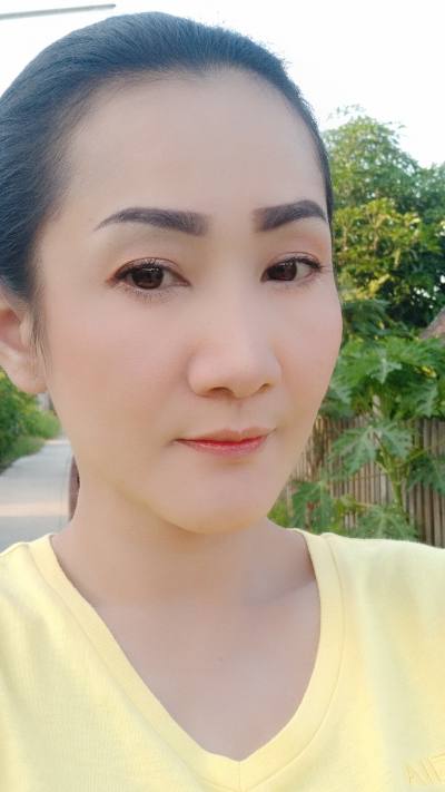 Ann 46 ans Photharam Thaïlande