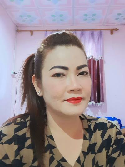 Jinny 50 Jahre Chaiyapoom Thailand