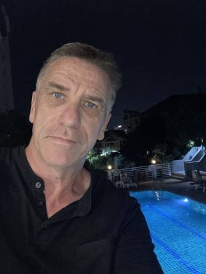 Eric 62 ปี 06250 Mougins  France