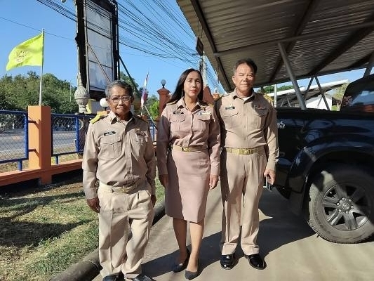 Sarinee 53 years Kalasin Thailand