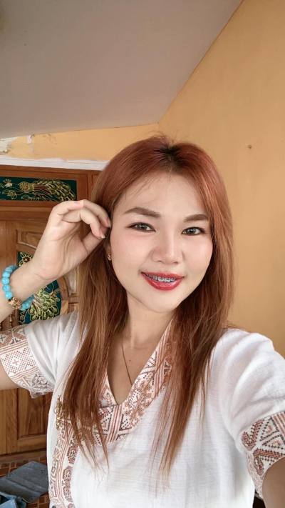 Karawee 27 Jahre Pattaya Klang Thailand