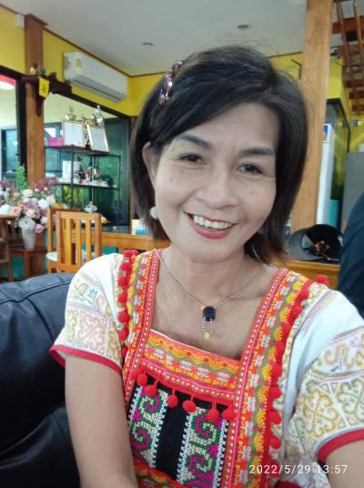 Supattra 53 ans Trang Thaïlande