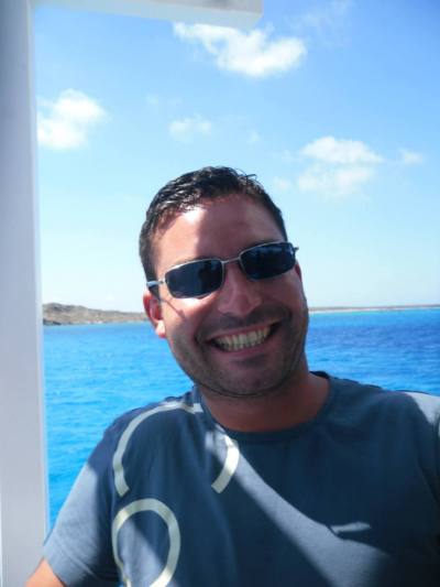 Cedric 40 ปี Soucieu-en-jarrest  France